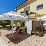Nino-2 By Interhome Apartament Poreč