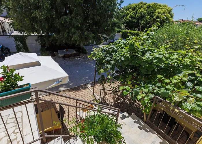 Appartamento Nino-2 By Interhome Porec