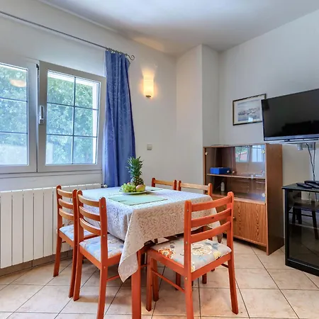 Apartment Nino-2 By Interhome *